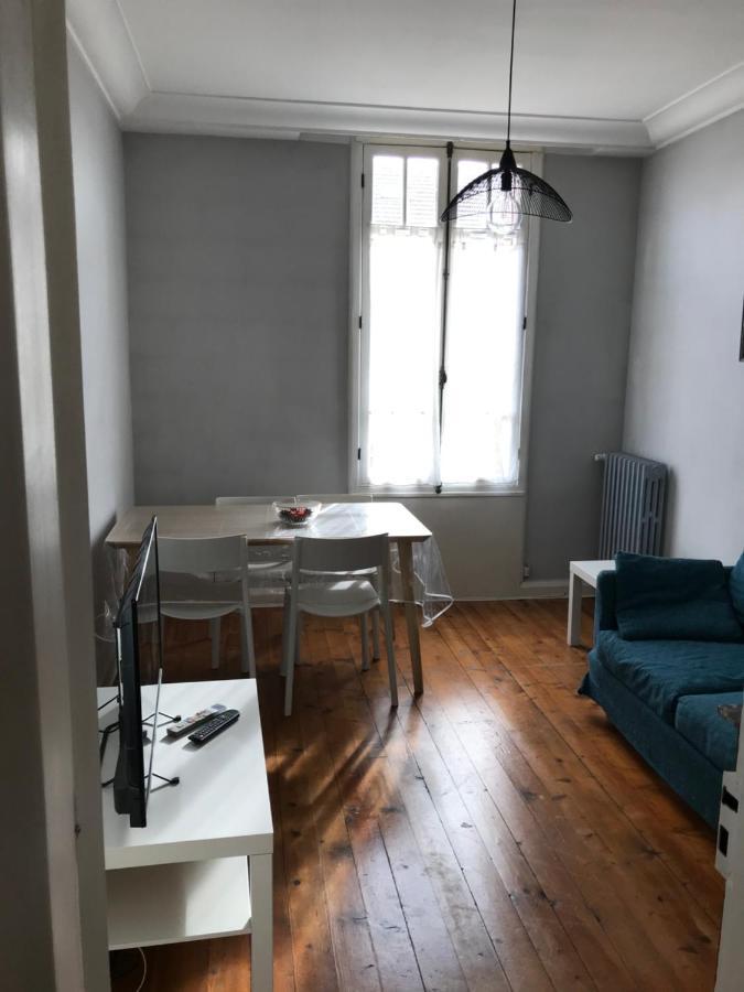 Maison Bernadette - Premier Etage วิทรี-ซูร์-แซน ภายนอก รูปภาพ